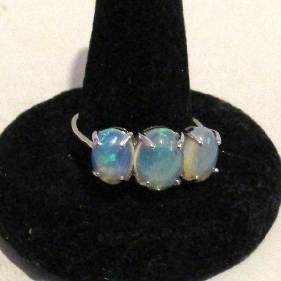 Ethiopian Welo Opal 3 Stone Ring Size 8 - Picture 2 of 9